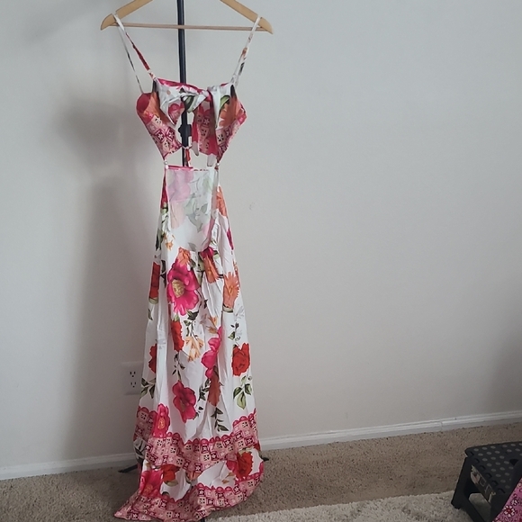 Women's Small Strappy White Floral Maxi Dress With Tie Back Strap - Picture 3 of 6